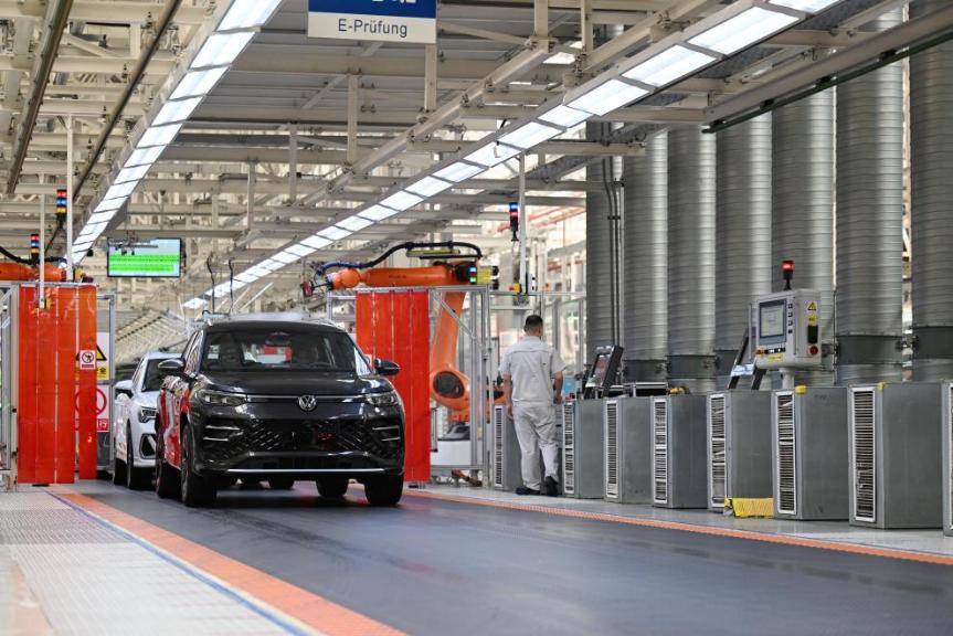 第3000萬(wàn)輛整車(chē)下線,一汽-大眾書(shū)寫(xiě)中國(guó)汽車(chē)產(chǎn)業(yè)里程碑