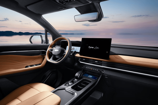 吉利新豪越L空間更大 大家庭載得下