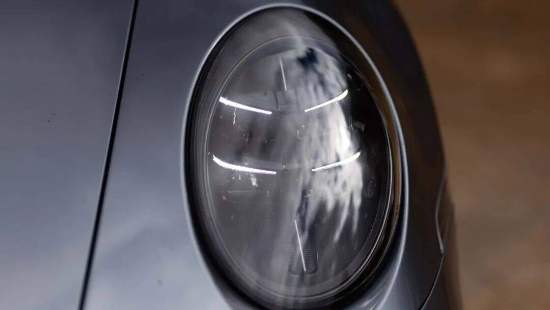 全新保時(shí)捷911 Turbo S賣這么貴,是有道理的