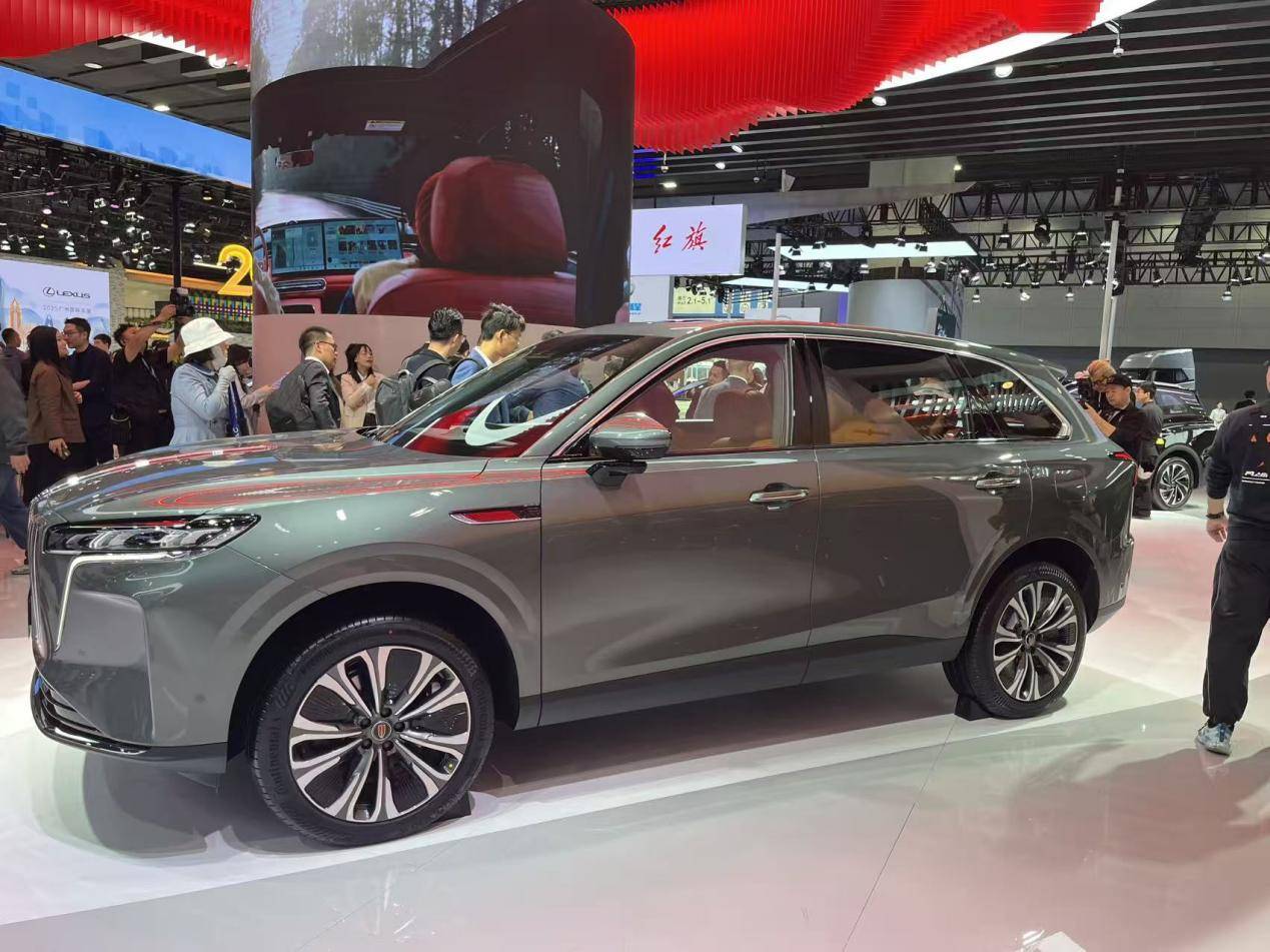 紅旗三大子品牌首秀廣州車(chē)展,HS6 PHEV預(yù)售17.88萬(wàn)起